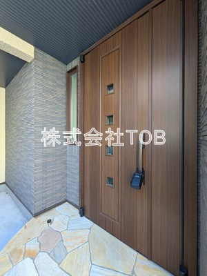 【その他】 | 桜丘戸建-桜丘5丁目　定期借家3年- | 玄関扉