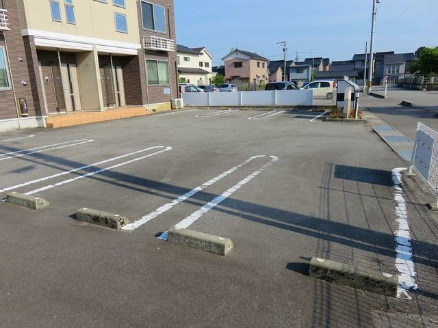 パークコート・ラフィン　Ⅱの駐車場|駐車場に車を止められます