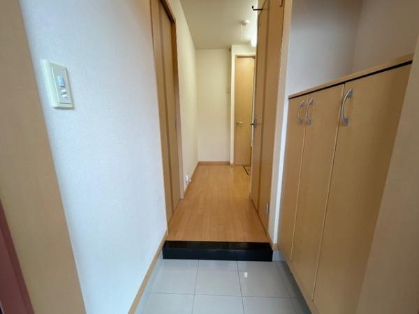【玄関】 | グランチェスタ