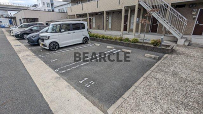 【駐車場】 | アルブルヴィラージュ | 駐車場完備です