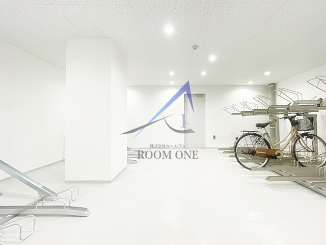 JU TOWER FRONT 両国 のその他共用部分|駐輪場です。