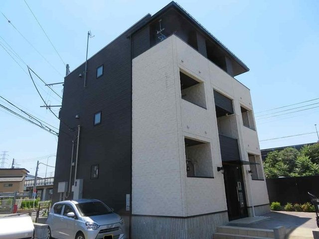 アクシズの外観