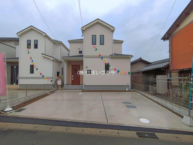 仲介手数料無料）一宮市北方町北方A棟の前面道路含む現地写真|前面道路含む現地写真です