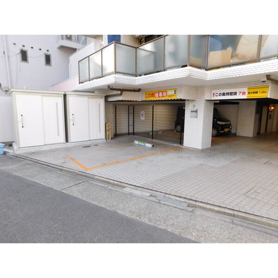 【駐車場】 | ラフィネ新栄