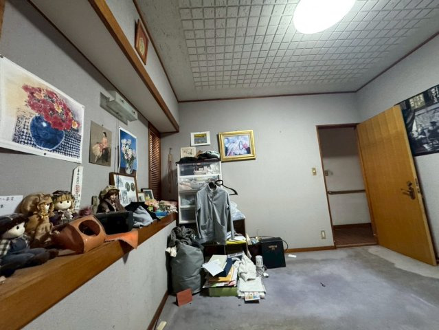 -三丁目不動産-　深谷市上柴町東3丁目　納戸付きの洋室|スタンダードな洋室です