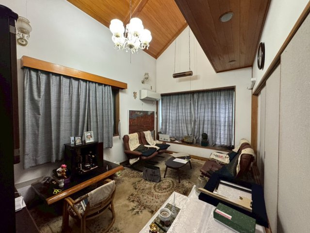 -三丁目不動産-　深谷市上柴町東3丁目　納戸付きの洋室|使い勝手のいい洋室です
