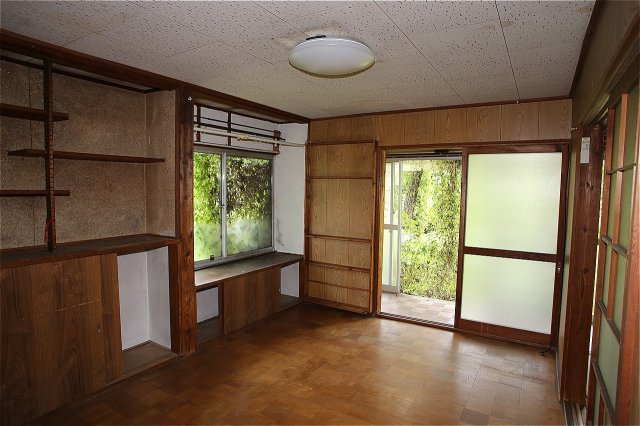 群馬県利根郡みなかみ町羽場 中古戸建の洋室|使い勝手のいい洋室です