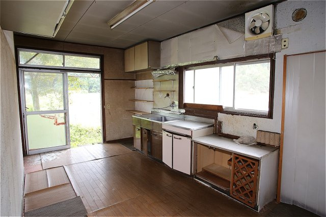 群馬県利根郡みなかみ町羽場 中古戸建のキッチン|キッチンです