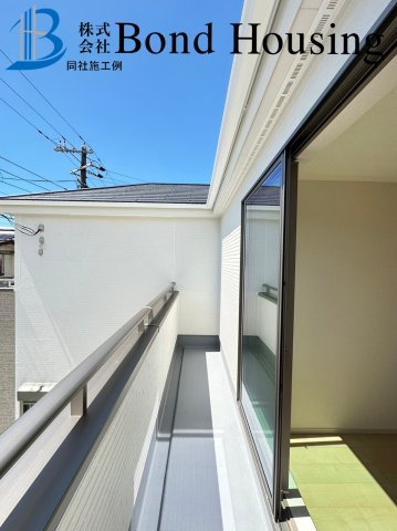 人丸小学校 区　JR朝霧駅徒歩10分　朝霧町１丁目　新築戸建のバルコニー