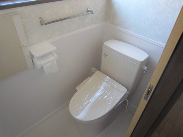 行田市駒形　土地面積１００坪のトイレ|落ち着いたトイレです