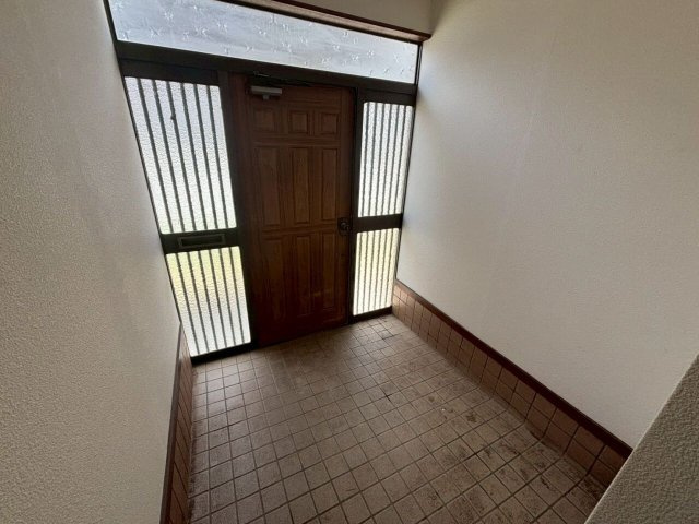中古物件桐生市広沢4丁目の玄関|毎日通る玄関はこちらです