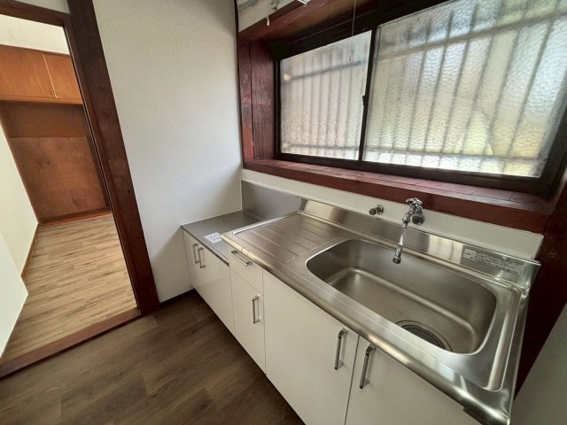 中古物件桐生市広沢4丁目のキッチン|キッチンでお料理をお楽しみください