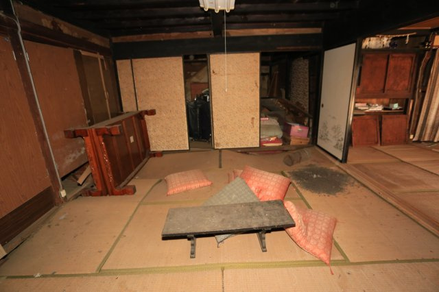 群馬県吾妻郡中之条町大字山田 DIYやリノベ向け古民家の和室|明るい和室です