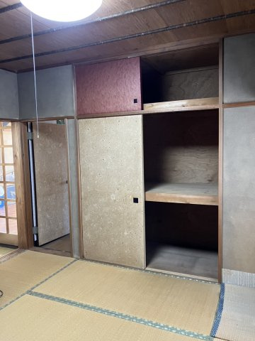 桐生市川内町四丁目中古戸建の和室|落ち着いた雰囲気の和室付きです