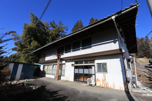広大な敷地に堂々と佇む古民家～東吾妻町大字大柏木～