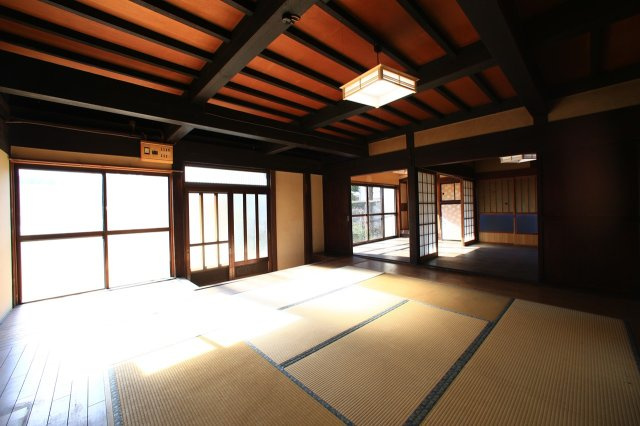 群馬県沼田市町田町 中古戸建の和室|日本らしい落ち着いた雰囲気の和室です