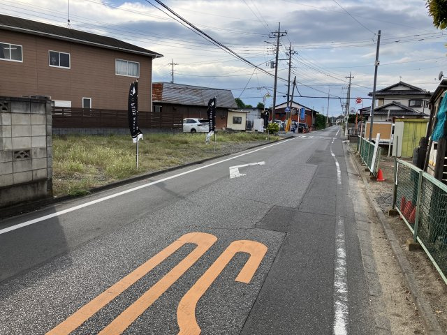 売地：第２寄木戸分譲1区画の前面道路含む現地写真|前面道路含む現地写真です