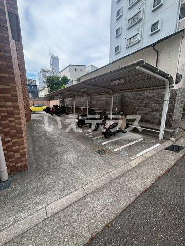 エステムコート神戸県庁前Ⅲフィエルテの駐車場