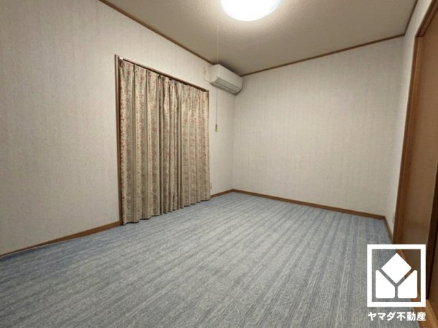 伏見区石田大受町の寝室|※本画像は空室時の写真を加工し、家具・小物等を撤去したイメージです。
実際の仕様とは異なる場合がございます。