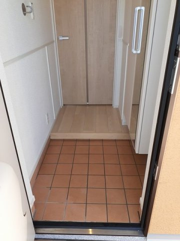プリート新知Ｂの玄関