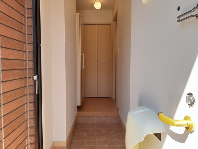 ソレイユＡの玄関|きれいな玄関です