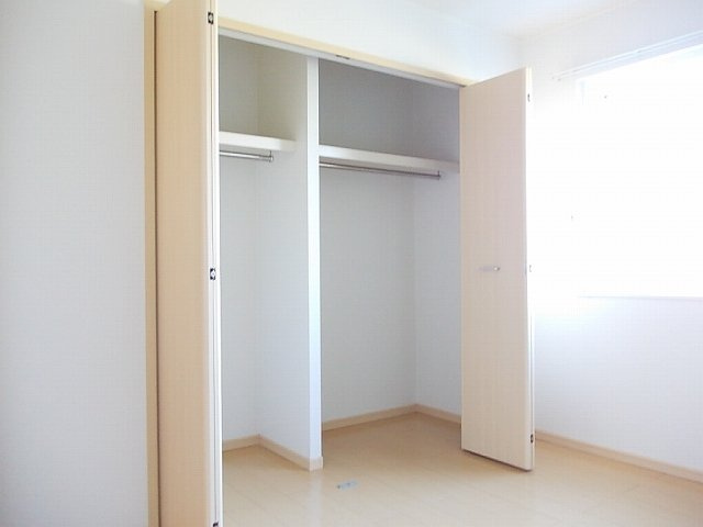 ソレイユＡの収納|大きなものも収納できそうです