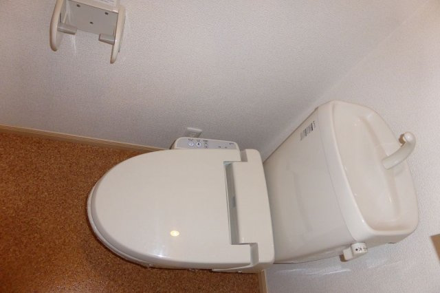 プティ・エトワール　Ⅲのトイレ|ゆったりとした空間のトイレです