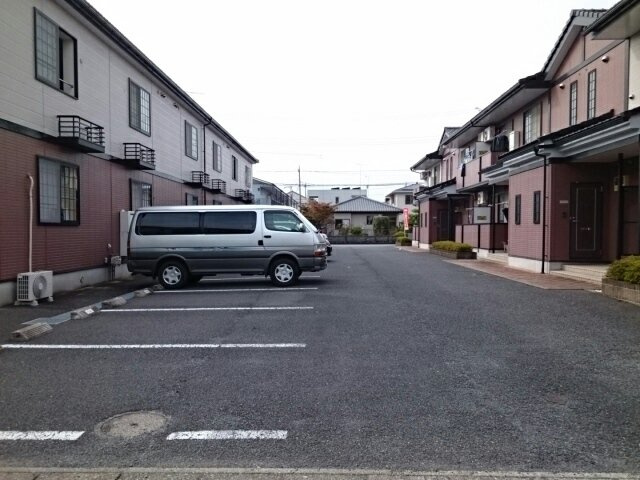 フトゥールムⅡの駐車場