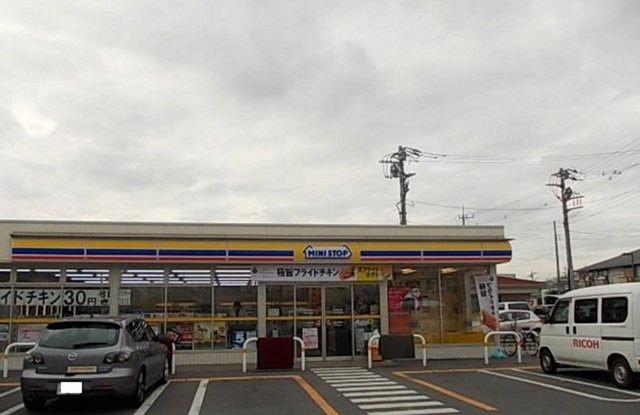 フトゥールムⅡの周辺|ミニストップ平松本町店まで240m