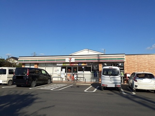 ドルフ・レーベン　Ⅲの周辺|セブンイレブン壬生大師店まで400m