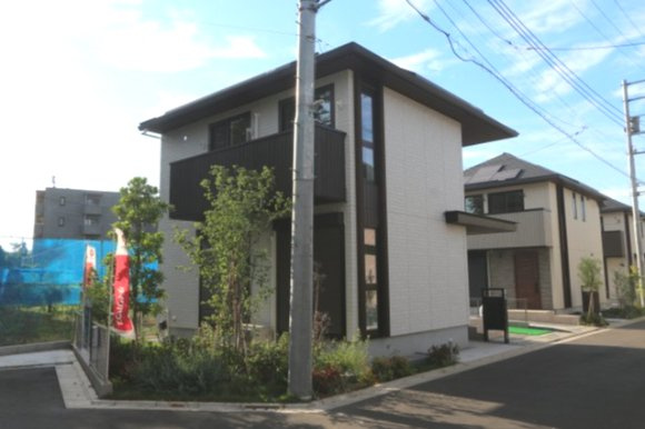 セキュレア花小金井Ⅱの外観|保育園や幼稚園、小・中学校が徒歩圏内に揃う子育て世帯にも嬉しい立地。　