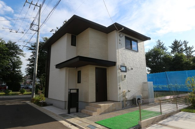 セキュレア花小金井Ⅱの外観|災害時にも心強い太陽光発電システム搭載の省エネ住宅。