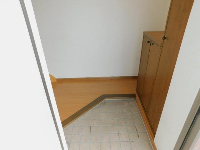 メゾンソリアードの玄関