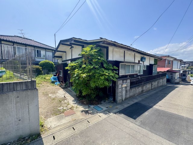 青葉区鷺ヶ森一丁目古家付き土地