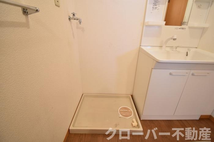 セジュール坂出の洗面所|室内洗濯機置き場