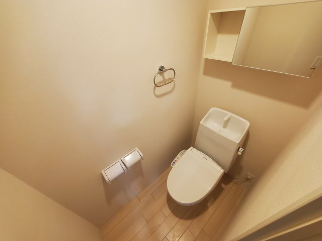ラヴァンダのトイレ|落ち着いたトイレです