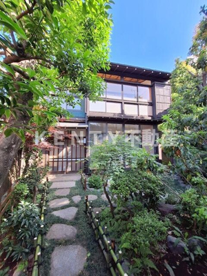 【エントランス】 | 大田区南馬込四丁目戸建 | 建物の内部です