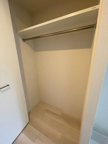 エスリード金山エクセア　名古屋市賃貸　仲介手数料無料の収納|玄関