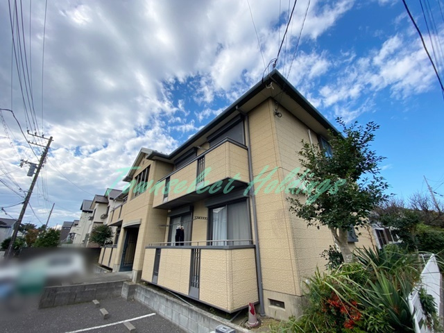 藤沢市鵠沼松が岡５丁目のアパート