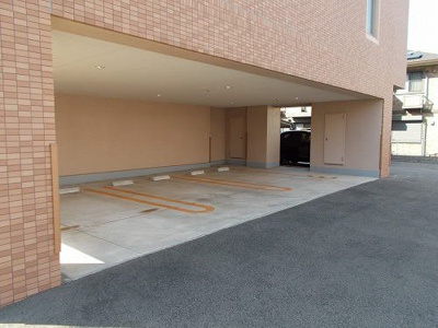 【駐車場】 | いちご館Ⅱ | 駐車場完備です