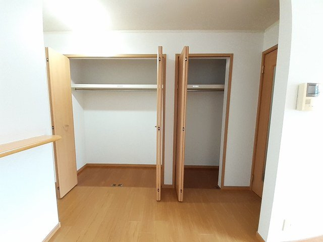 ウイステリア　Ｂの収納|こまごまとしたものを収納できそうですね