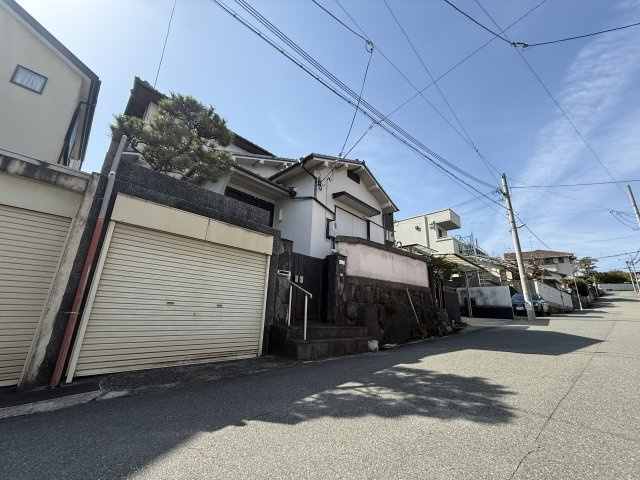 豊中市上野坂1丁目土地の外観|北東側から見た外観です！前面道路幅員６ｍ！