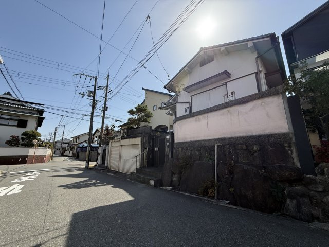 豊中市上野坂1丁目土地の外観|北西側から見た外観です！前面道路幅員６ｍ！