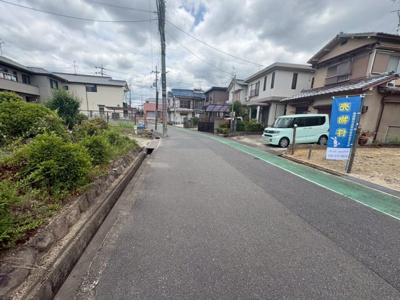 【前面道路含む現地写真】 | 薪茶屋前　売土地（建築条件無）
