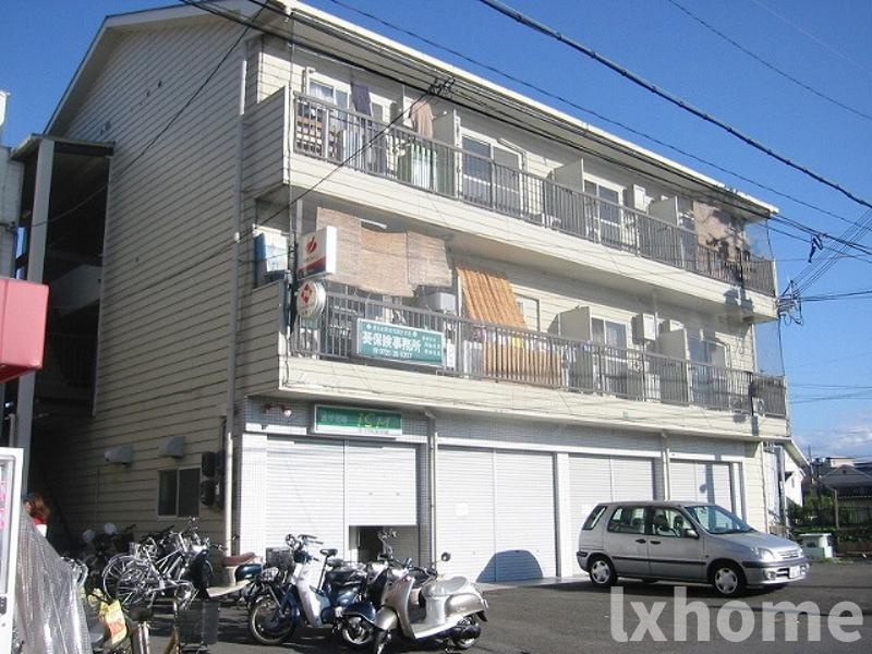 プラットホーム白川Ⅰのエントランス|建物の内部です