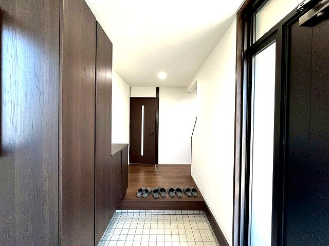 【玄関】 | 筑紫野市美しが丘南4丁目戸建