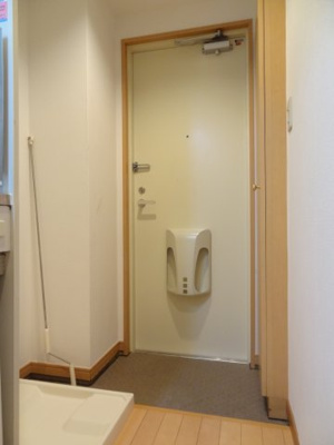 【玄関】 | アムハイツ上北沢 | ※参考写真（別部屋の室内画像です）