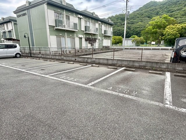 パークアヴェニューＢの駐車場