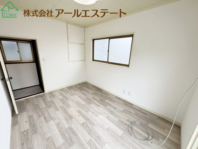 姫路市下手野4丁目　　　中古戸建の洋室