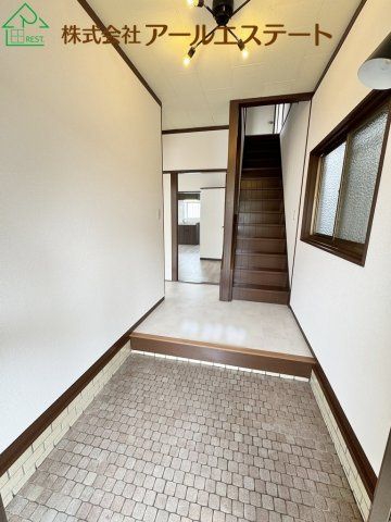姫路市下手野4丁目　　　中古戸建の玄関